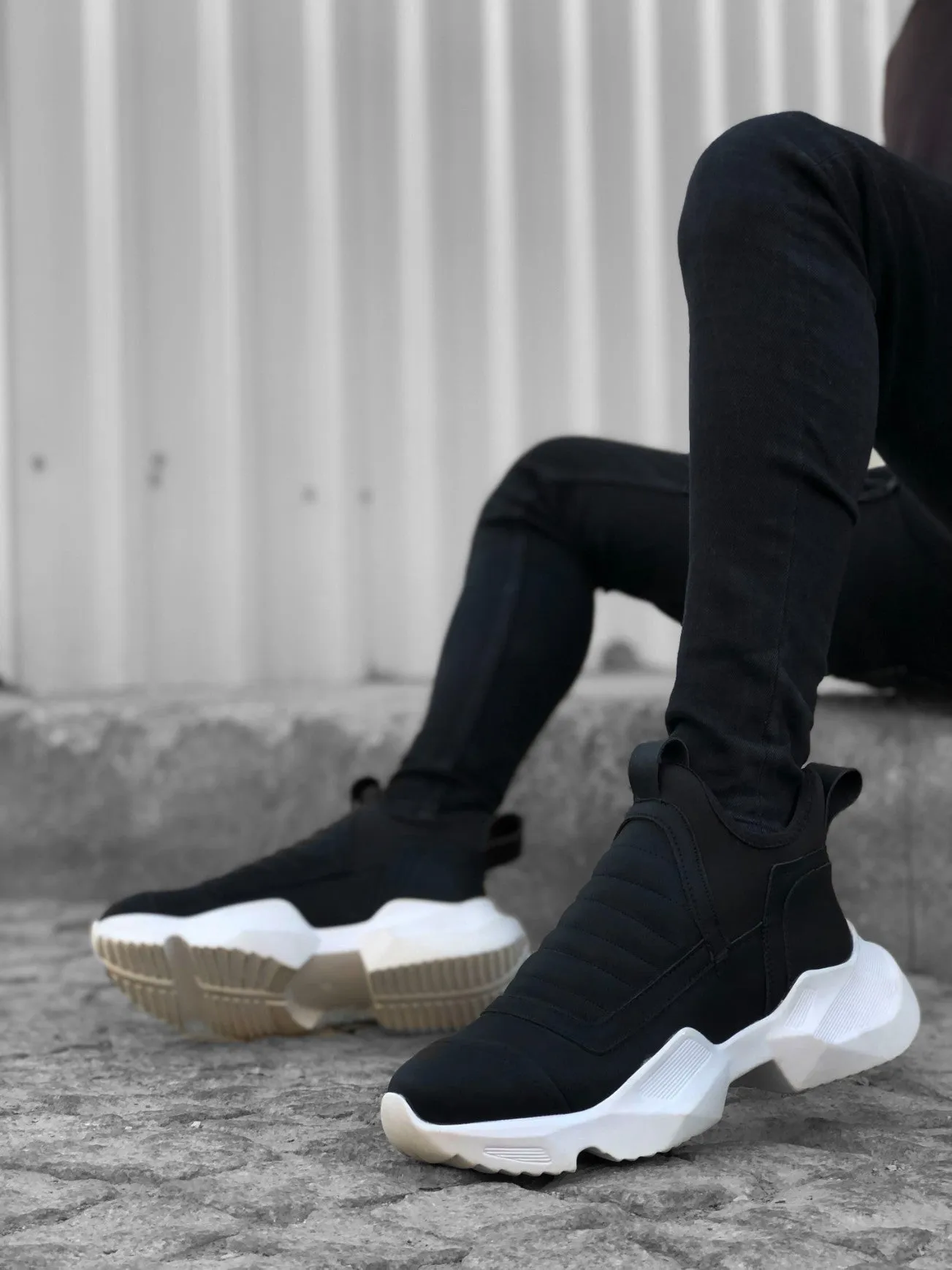 BA0401 Lace-Up Comfortable High Sole Black Men's Sports Half Ankle Boots