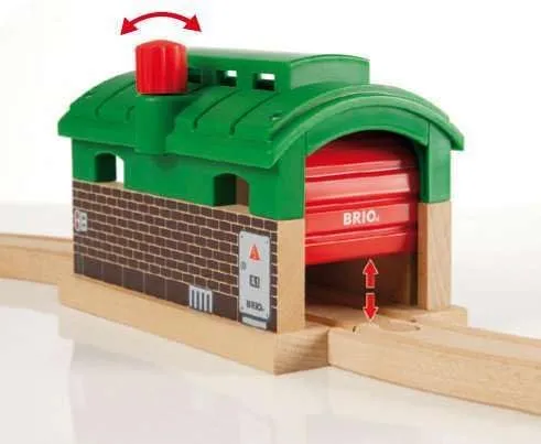 BRIO Train Garage
