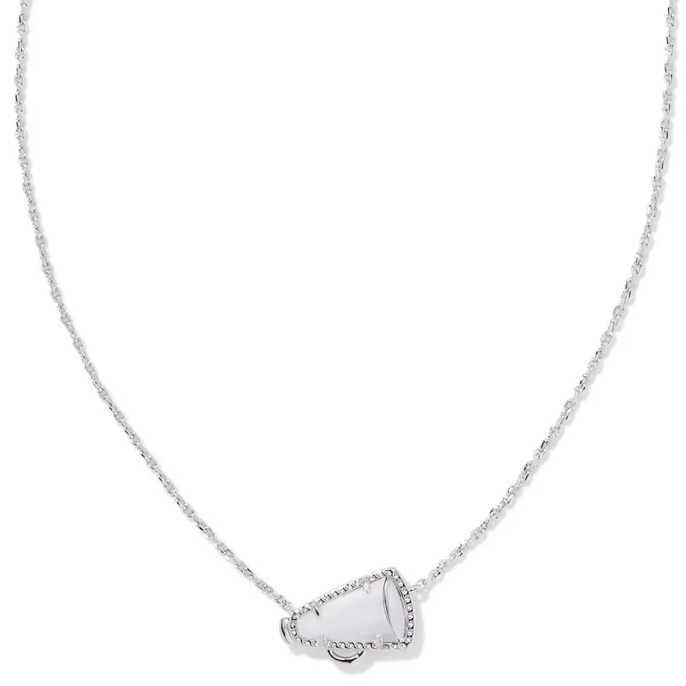Cheer Short Pendant Necklace