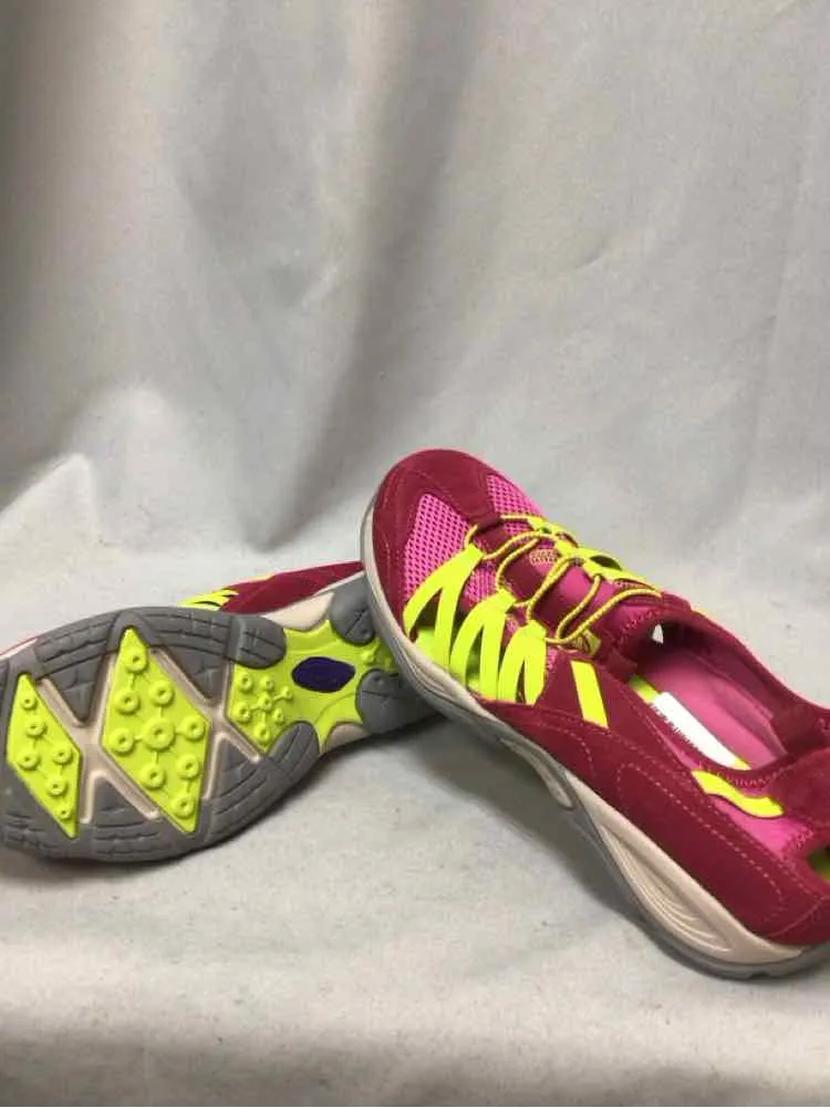 EXPLORE 24 SIZE 10 Ladies SHOES