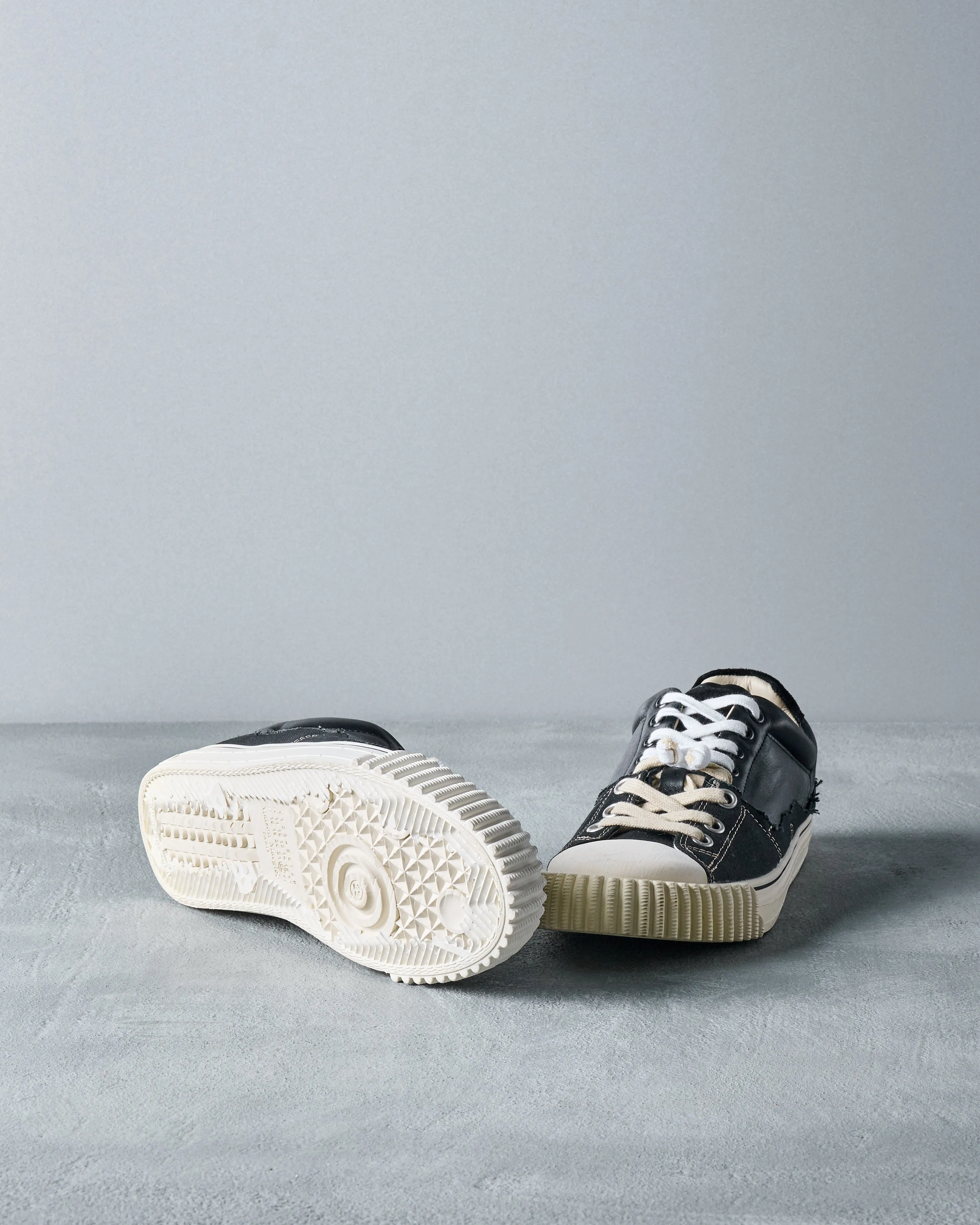 Maison Margiela Evolution Distressed low-top sneaker