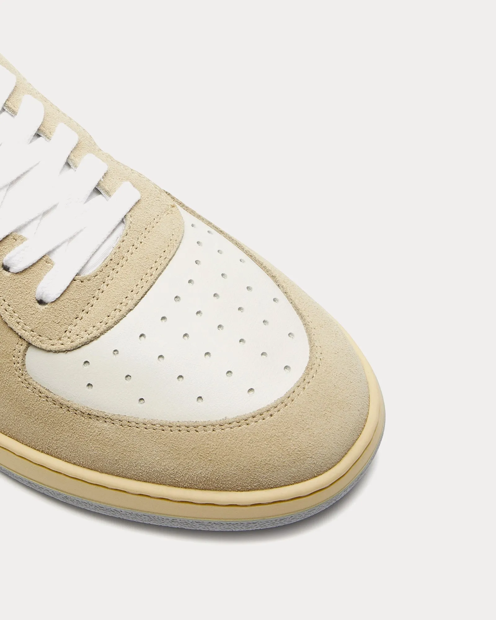 Pillar Destroyer Suede Beige / White Low Top Sneakers