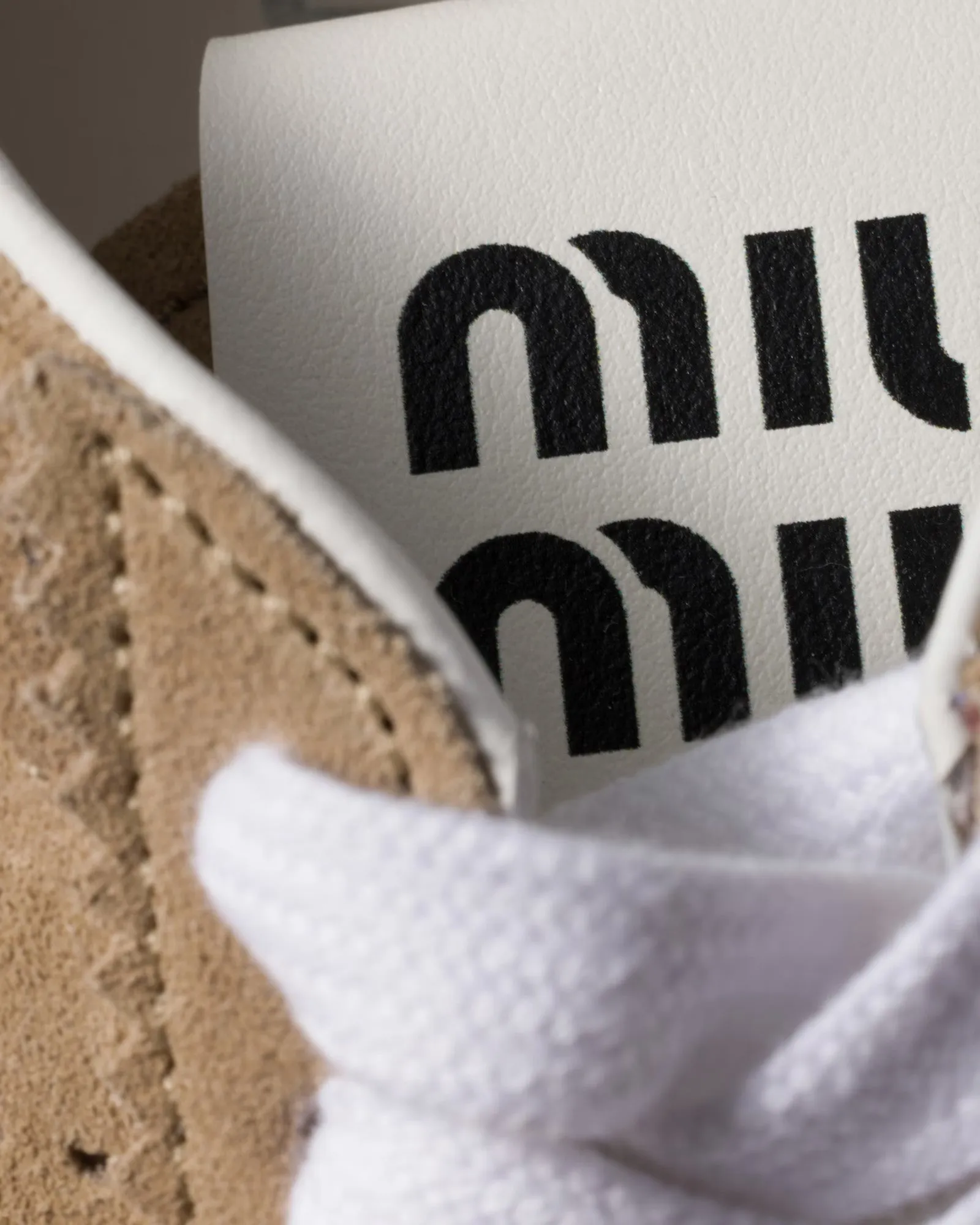 Plume Suede Desert Beige Low Top Sneakers
