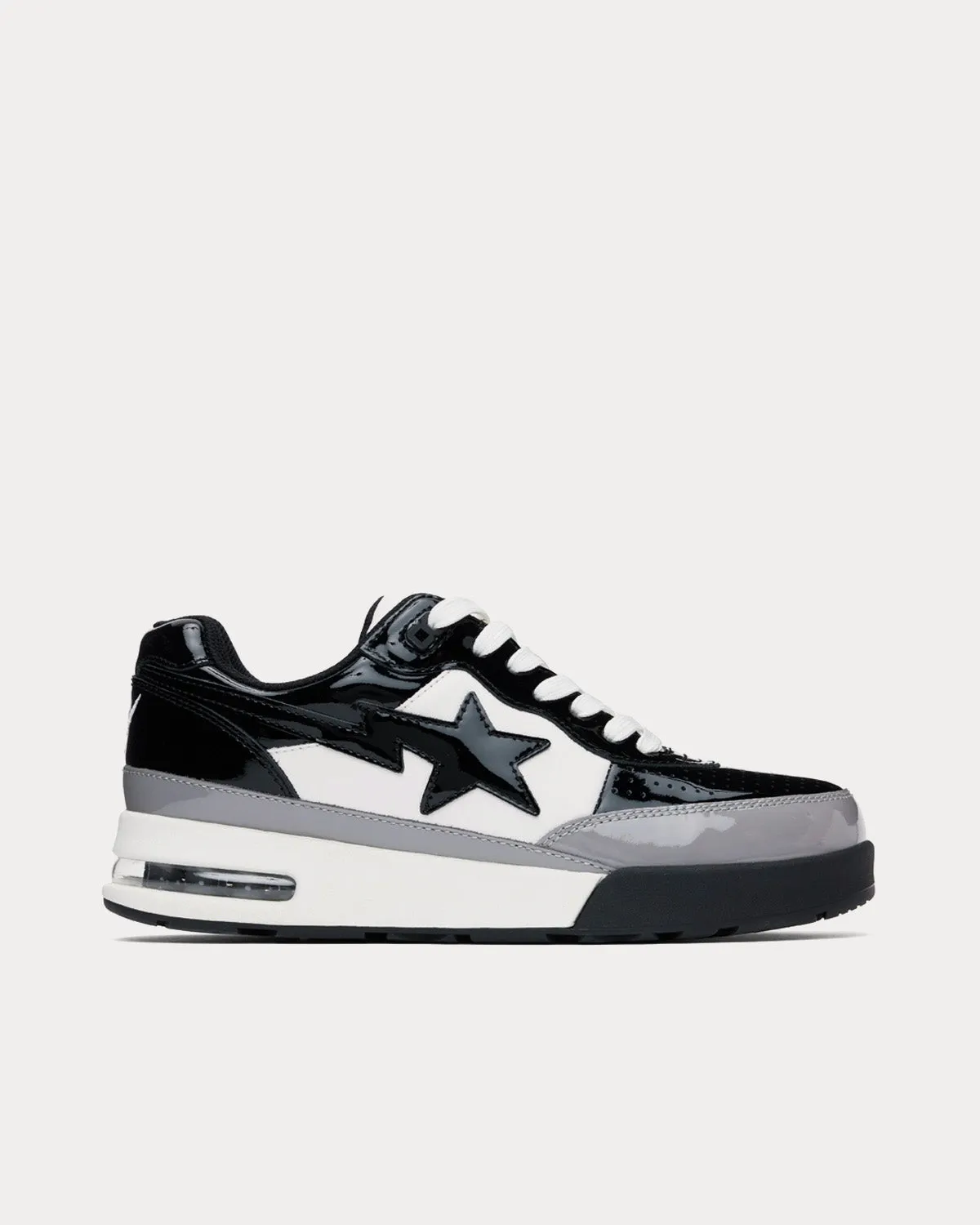 Road Sta #2 M1 Black / White Low Top Sneakers