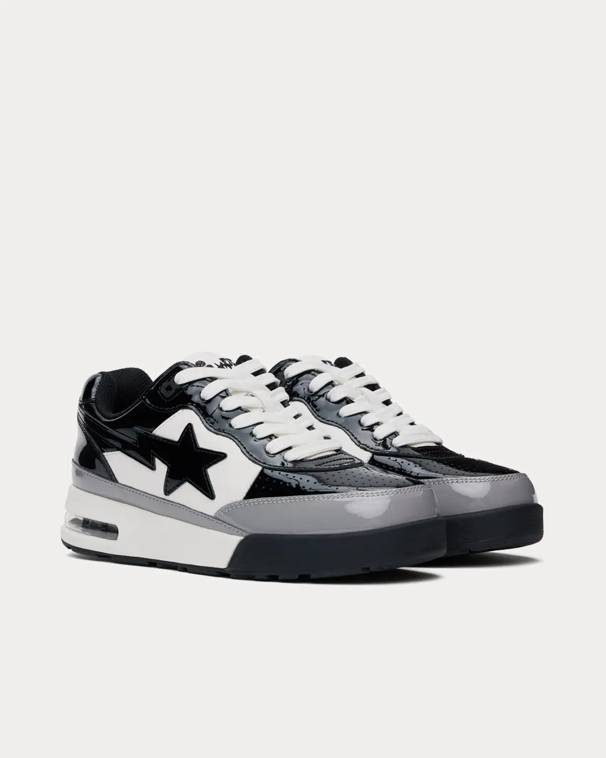 Road Sta #2 M1 Black / White Low Top Sneakers