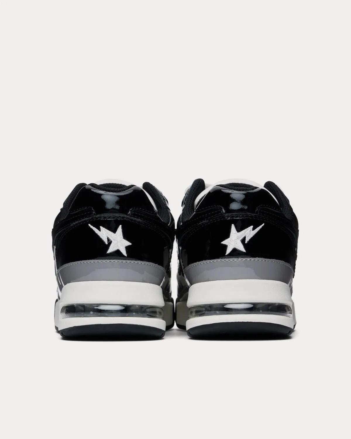 Road Sta #2 M1 Black / White Low Top Sneakers