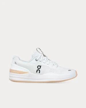 The Roger Pro Clay White / Savannah Low Top Sneakers